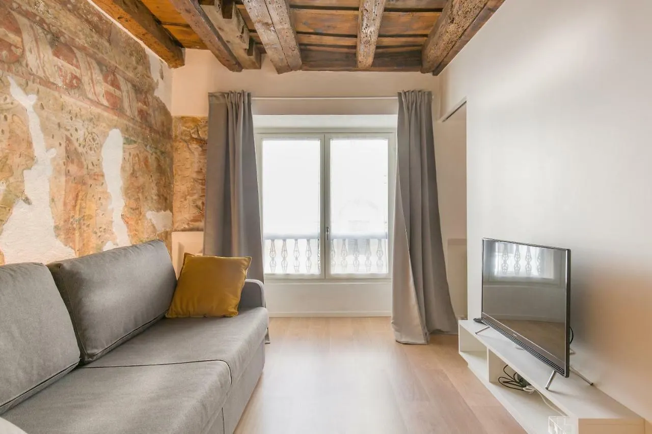 Affresco Apartment contacts